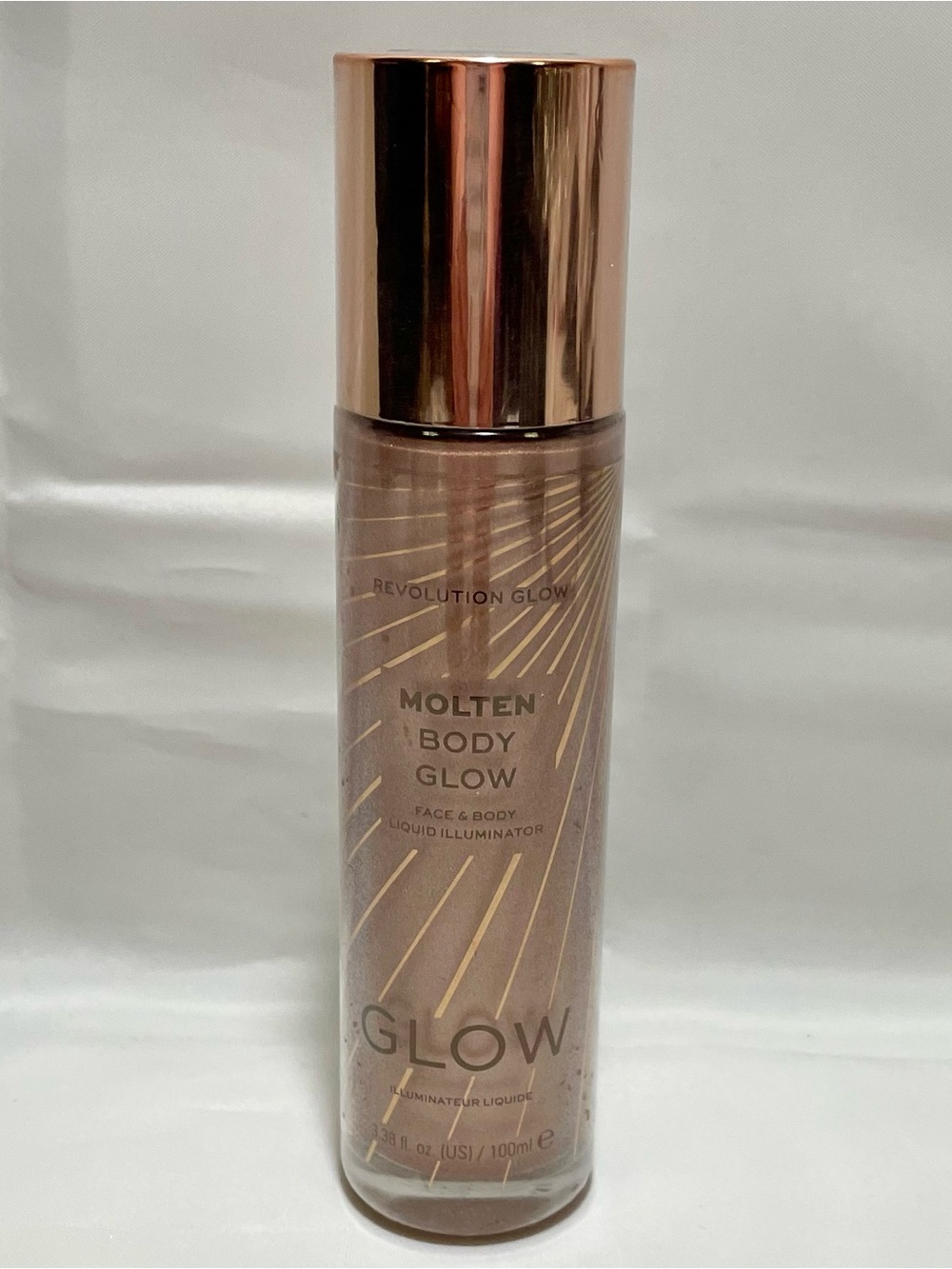 Makeup Revolution Molten Body Glow Illuminator
— Rose Gold, New